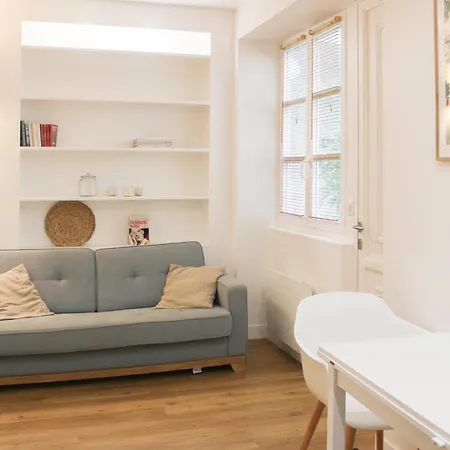 Charming In The Heart Of The 18th Apartment *