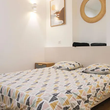 Apartment Charming In The Heart Of The 18th *