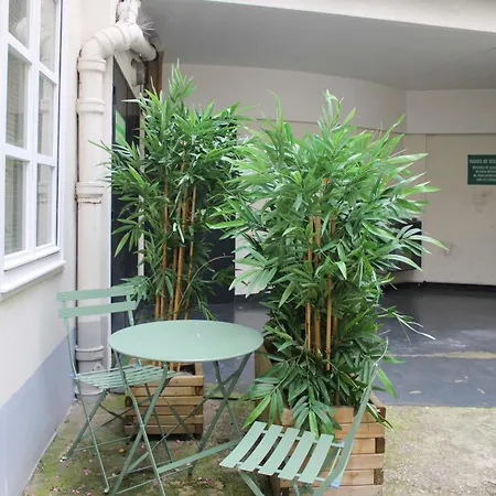 Charming In The Heart Of The 18th Parigi